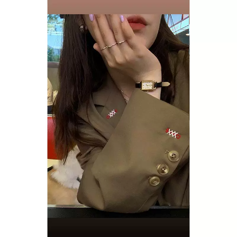 2026年时尚设计感绣标气质小西装外套春夏季高级感宽松休闲上衣潮