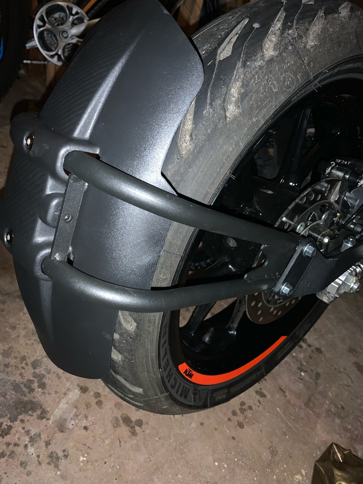 Suitable for Ktm Duke 390 125 200 250 Motorcycle Modified Rear Fender Sand Shield Mudguard