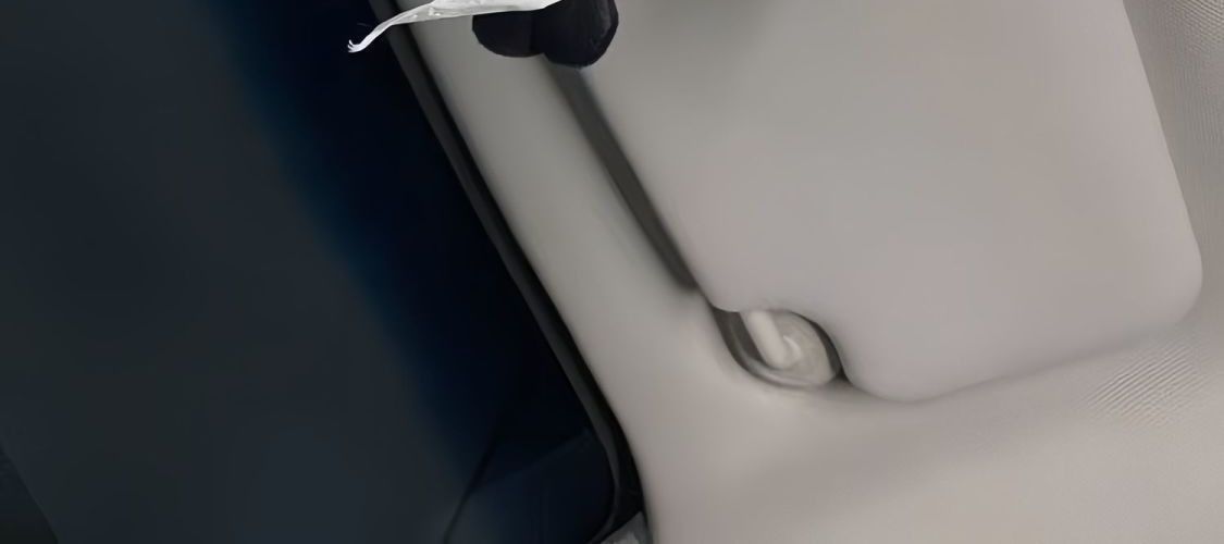 Sean Little Lamb's hanging tissue box is suitable for car use, as an in-car decoration for the armrest box