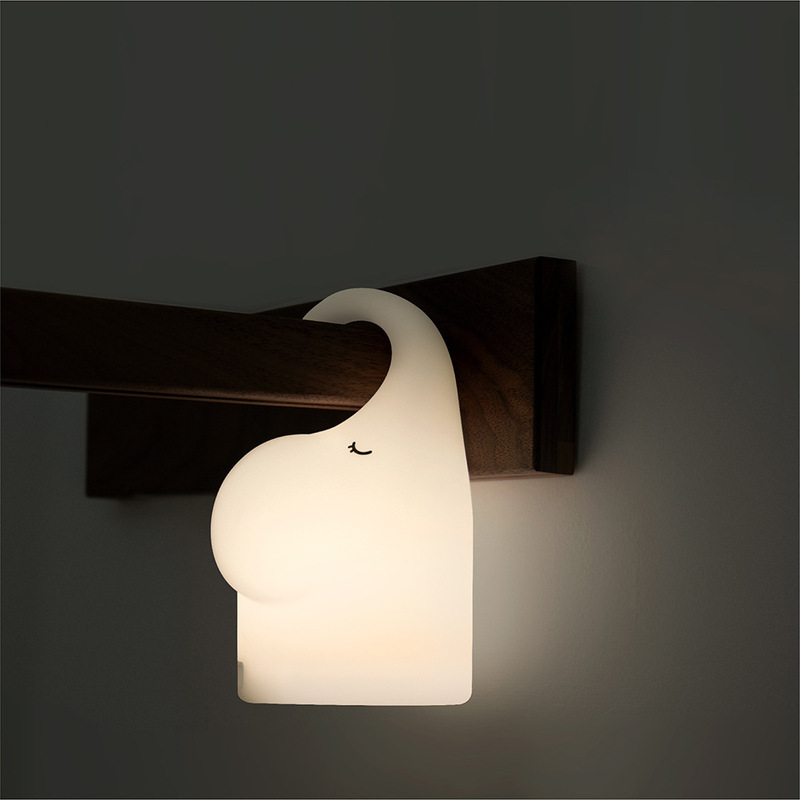 Elephant Silicone Night Light 2022 New Product Infrared Portable Pat Lamp Bedroom Home Mother and Baby Rechargeable Night Light Elephant Silicone Night Light 2022 New Product Infrared Portable Pat Lamp Bedroom Home Mother and Baby Rechargeable Night Light