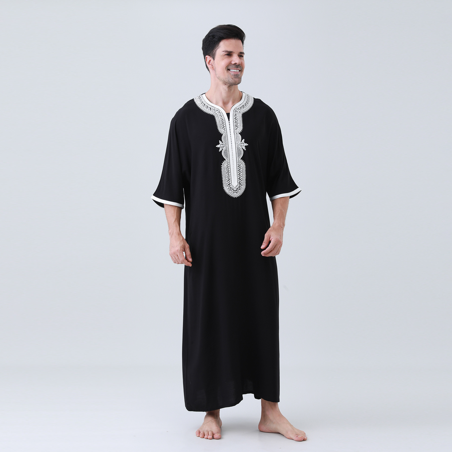 Sp0092 New Style Men's Black and White Embroidered Mid-Sleeve Round Neck Cardigan Simple Style Long Shirt Versatile Style in Stock