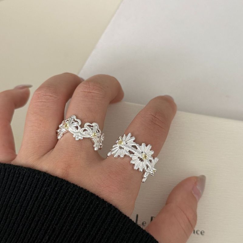 925银针花朵锆石耳钉轻奢设计感时尚气质耳环耳饰品服饰配件|undefined