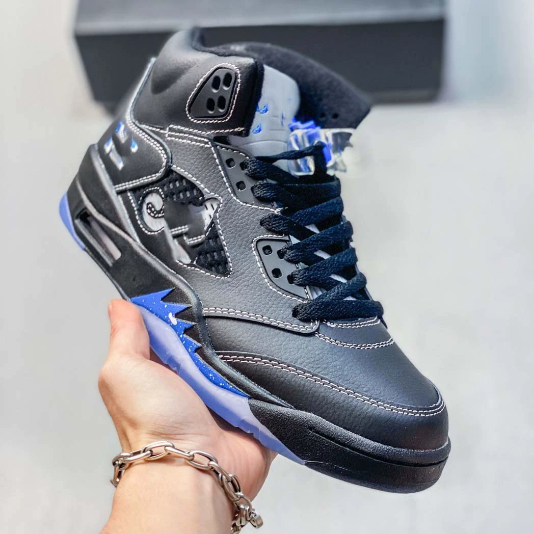 Баскетбольные кроссовки Air Jordan retro, ретрофлексирующий дизайн, размеры 36–46