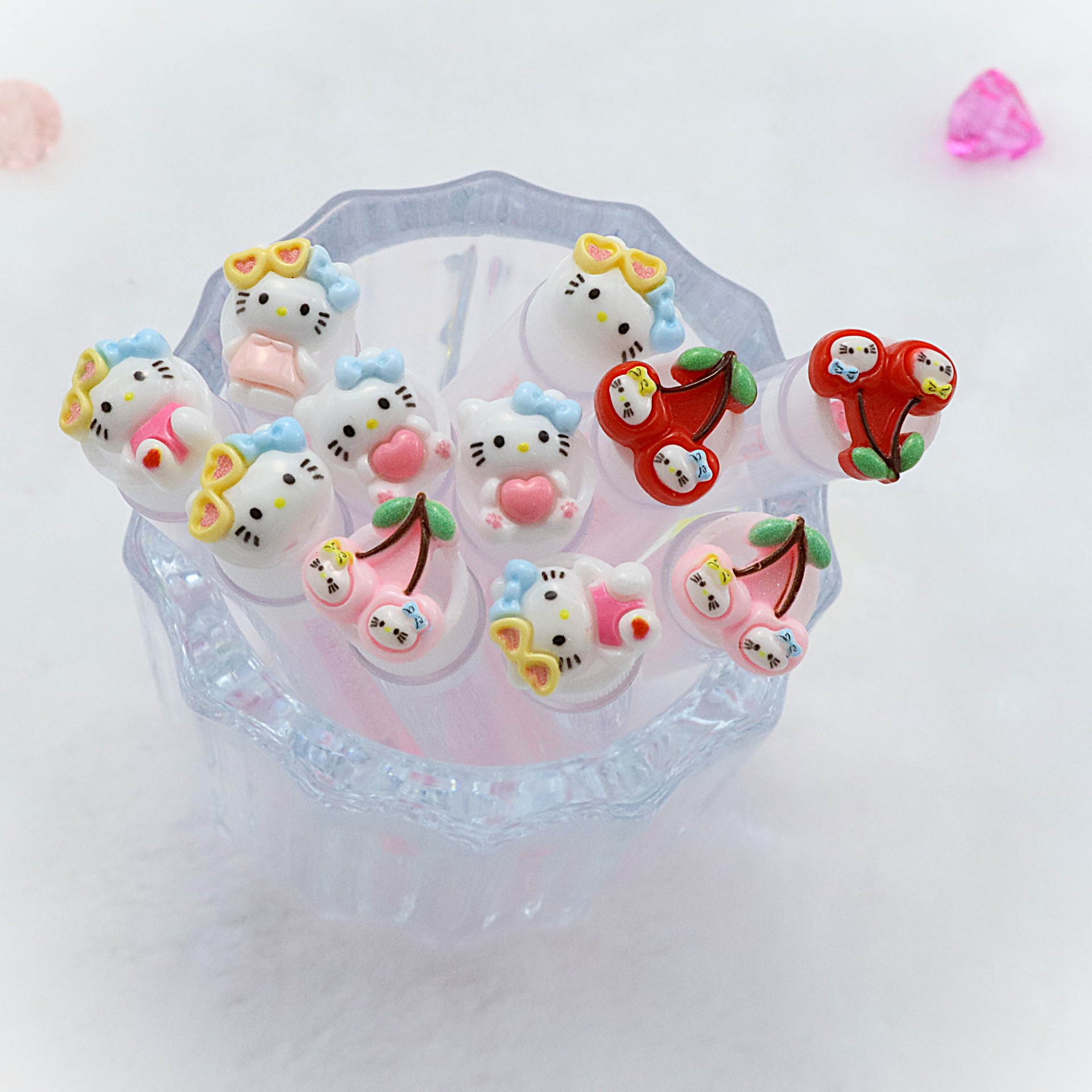 Eyelash Brush (Hello Kitty) Cartoon Mascara Wand, 11.3 cm, assorted character toppers