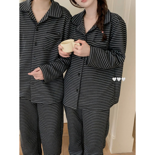 �羳�������QŮʿ��������H2ɫ�nϵ�Ӻ�A�ޗl�y�Ҿӷ�˯�����b