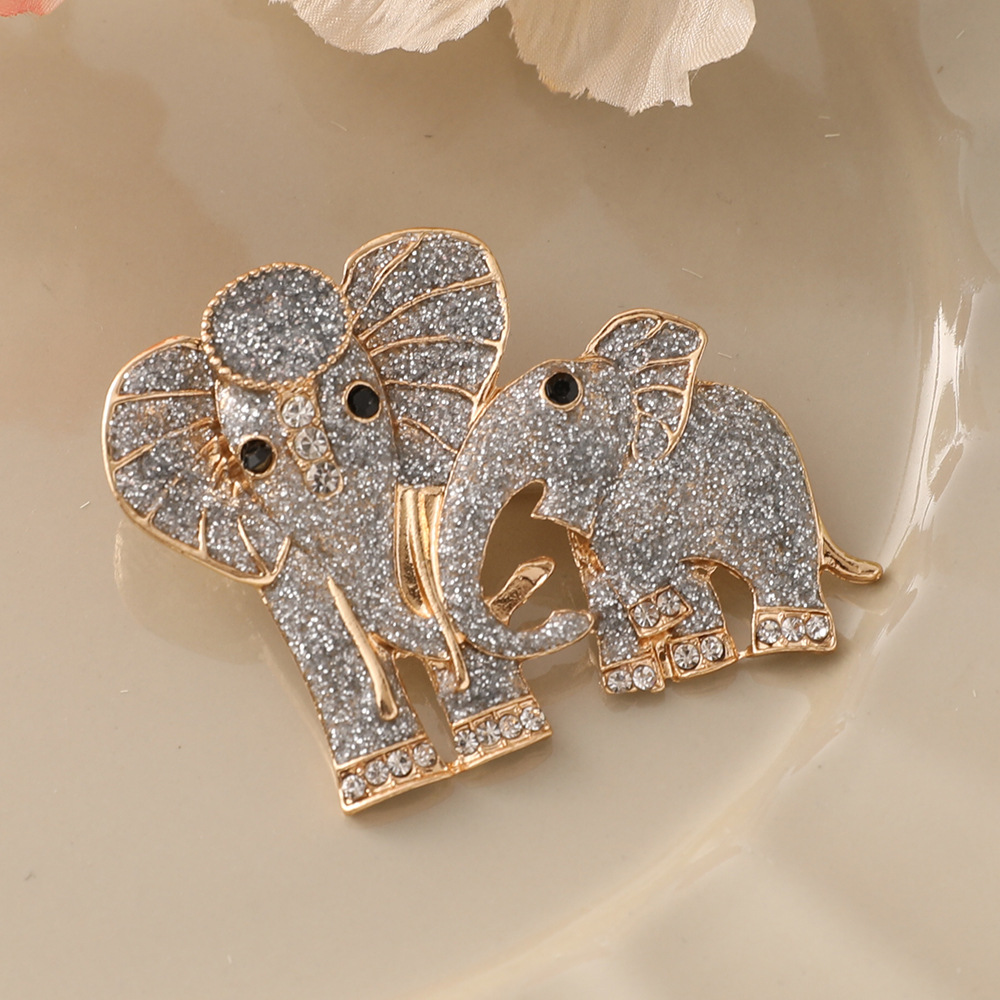 2024 New European and American Cross-border Fashion Creative Design Enamel Diamond-encrusted Elephant Brooch Coat Oil Dropping Decorative Accessories
