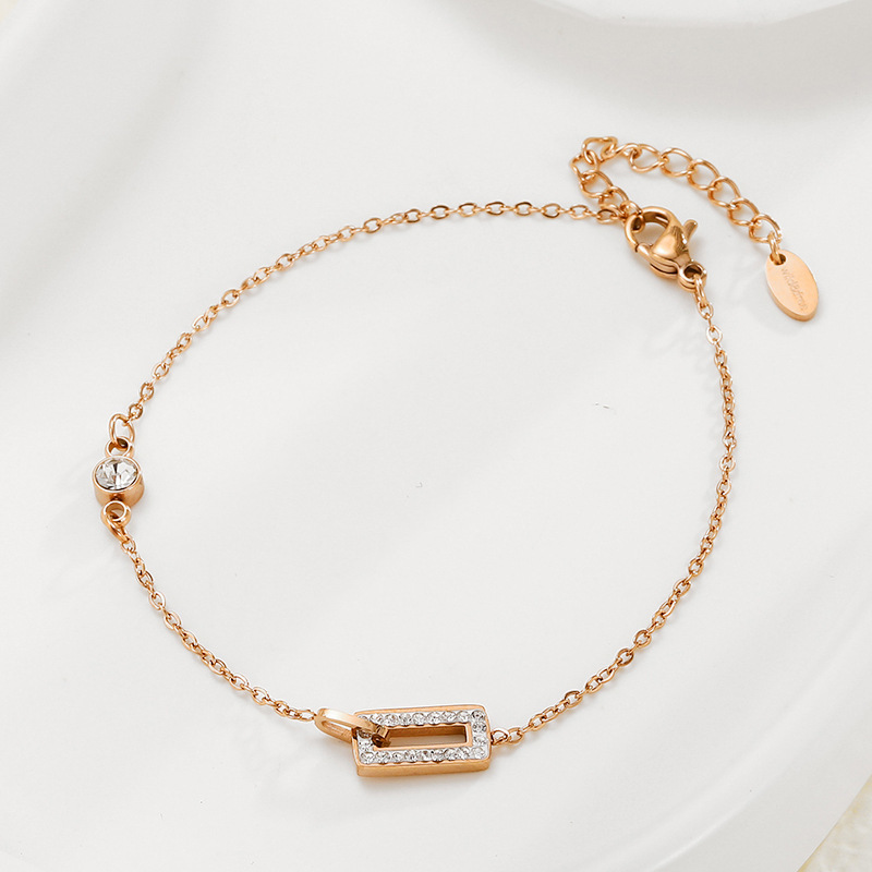 Oferta especial experiencia europea y americana joyería de acero titanio vacío galvanoplastia no decoloración no alérgica joyería pendientes collar fábrica al por mayor