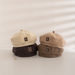 兒童帽子春夏新品日系簡約字母女童畫家帽戶外街頭百搭男童貝雷帽