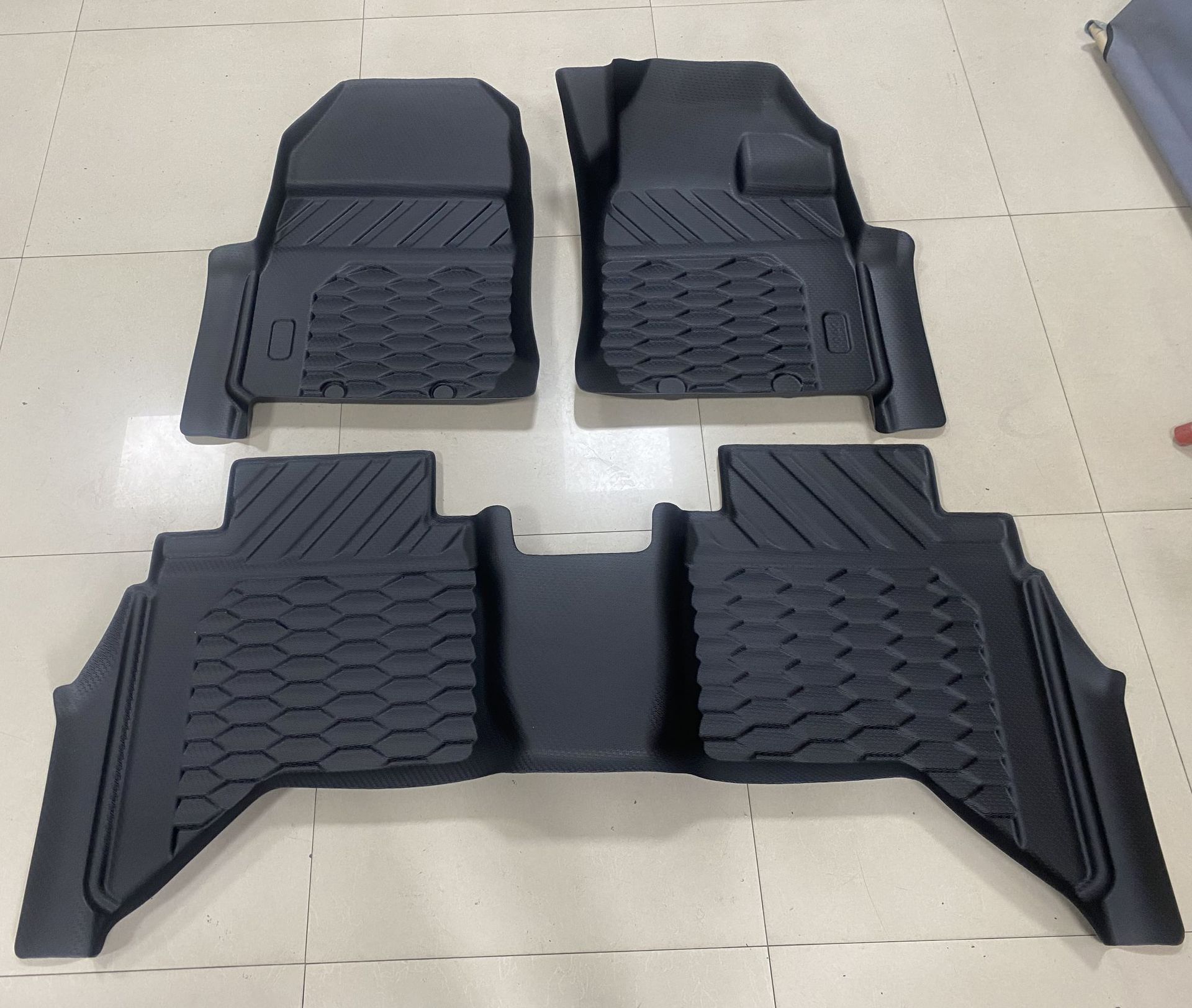 D-MAX Floor Mats 2020-2024 TPE Car Mats Anti-Slip Waterproof Black