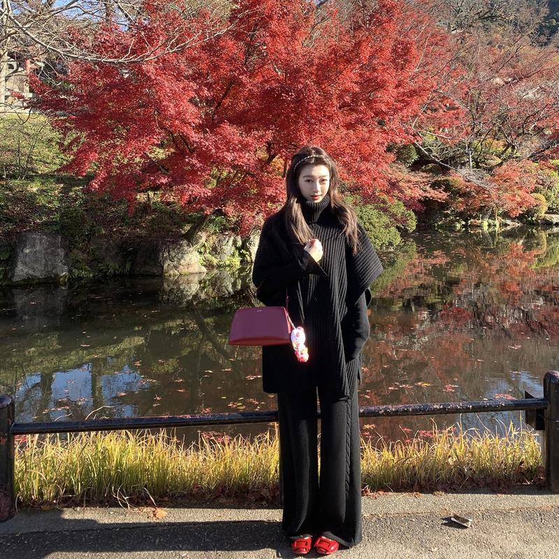 Eeone9.24/10:00Am Kyoto Love Letter Profile High Neck Cape/Twist Knitted Pants Suit