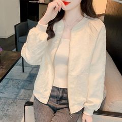 気質の小さい香風の野球の服の春秋のコートの女性の2025新型のファッションのジャカードの丸首のカーディガンのジャケットの女性の上着