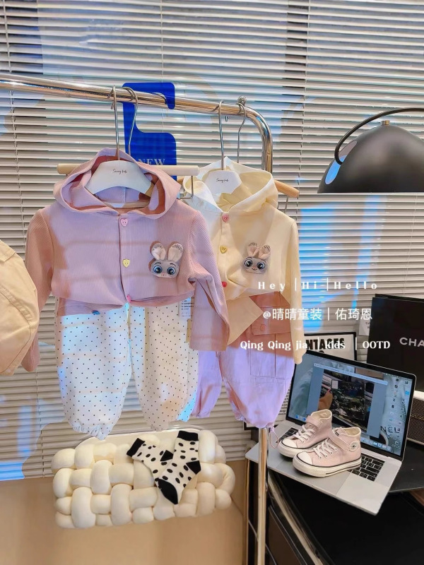 2025新款女童网红开衫卫衣休闲春秋薄卫衣女宝宝洋气连帽上衣|undefined