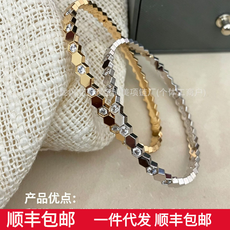 High-End Cnc Craftsmanship, Exquisite Honeycomb Bracelet, 18K Rose Gold Plated Sterling Silver Diamond-Studded Necklace, Wholesale and Dropshipping Available High-End Cnc Craftsmanship, Exquisite Honeycomb Bracelet, 18K Rose Gold Plated Sterling Silver Diamond-Studded Necklace, Wholesale and Dropshipping Available