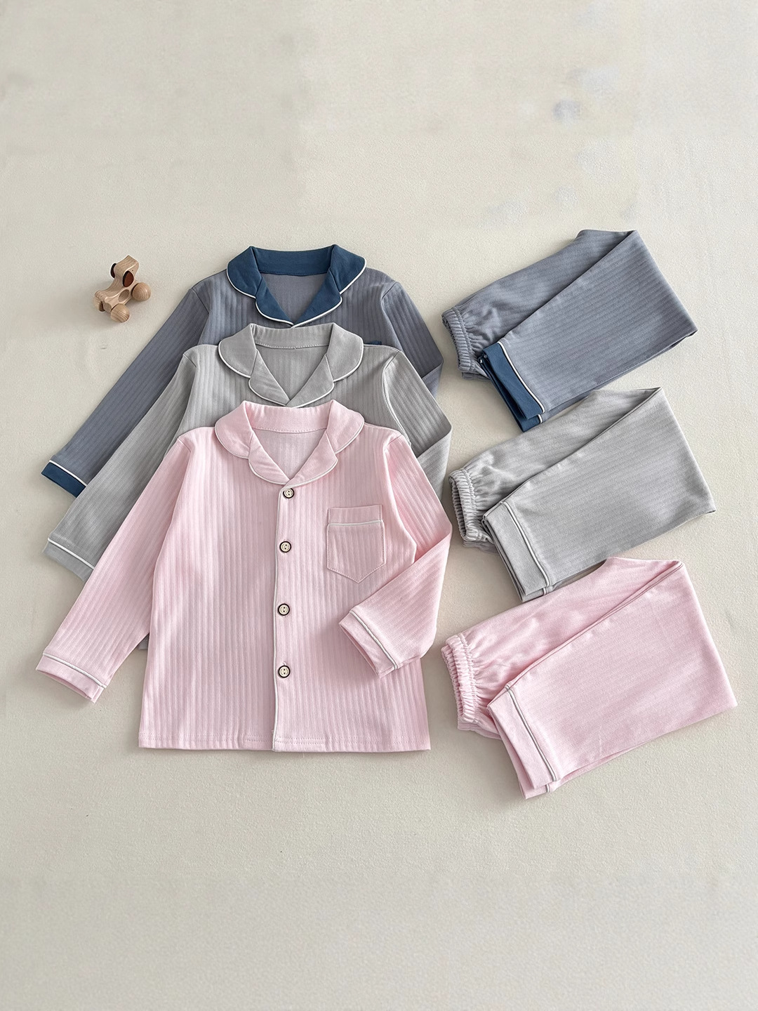 Pijamas de otoño y invierno para niños 40 algodón antibacteriano peinado cardigan de manga larga con collar conjunto de ropa de hogar para hombres y mujeres