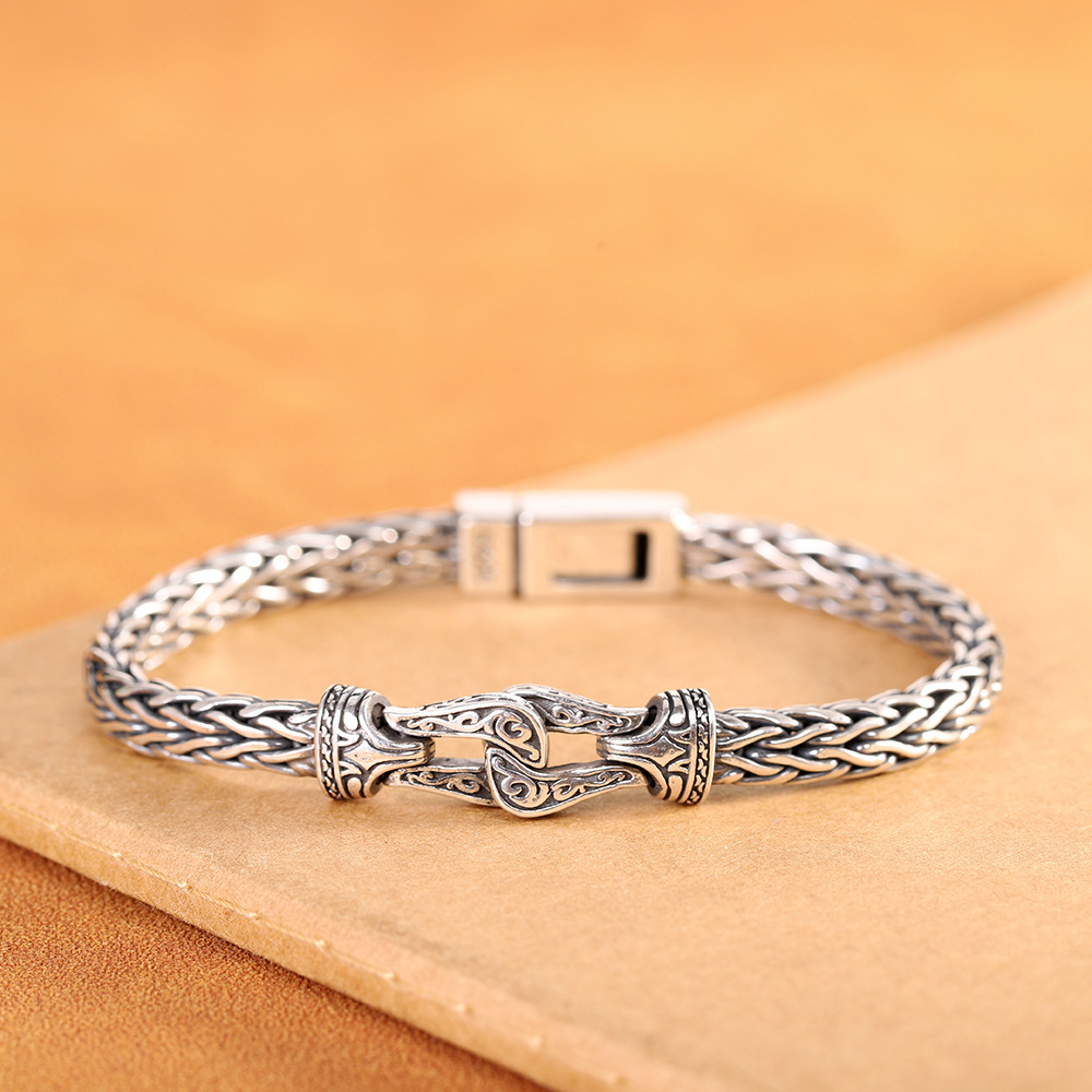 Woven retro jewelry