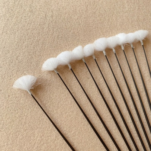 Carbon fiber handle goose feather stick ear hair remover ear cleaning tool does not emit light ear scoop ear cleaner