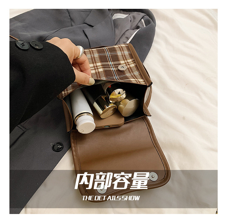 College-style backpack for women 2024 autumn new Dachshund student handbag, retro commuter crossbody bag undefined
