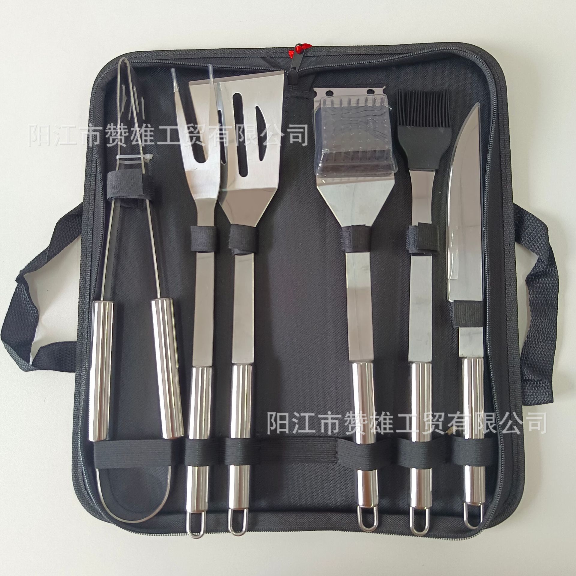 Juego de herramientas para parrilla de barbacoa de suministro directo de fábrica para uso doméstico al aire libre, juego de parrilla portátil fácil de transportar con bolsa.