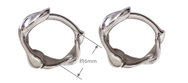 EH602261莫比乌斯耳骨扣