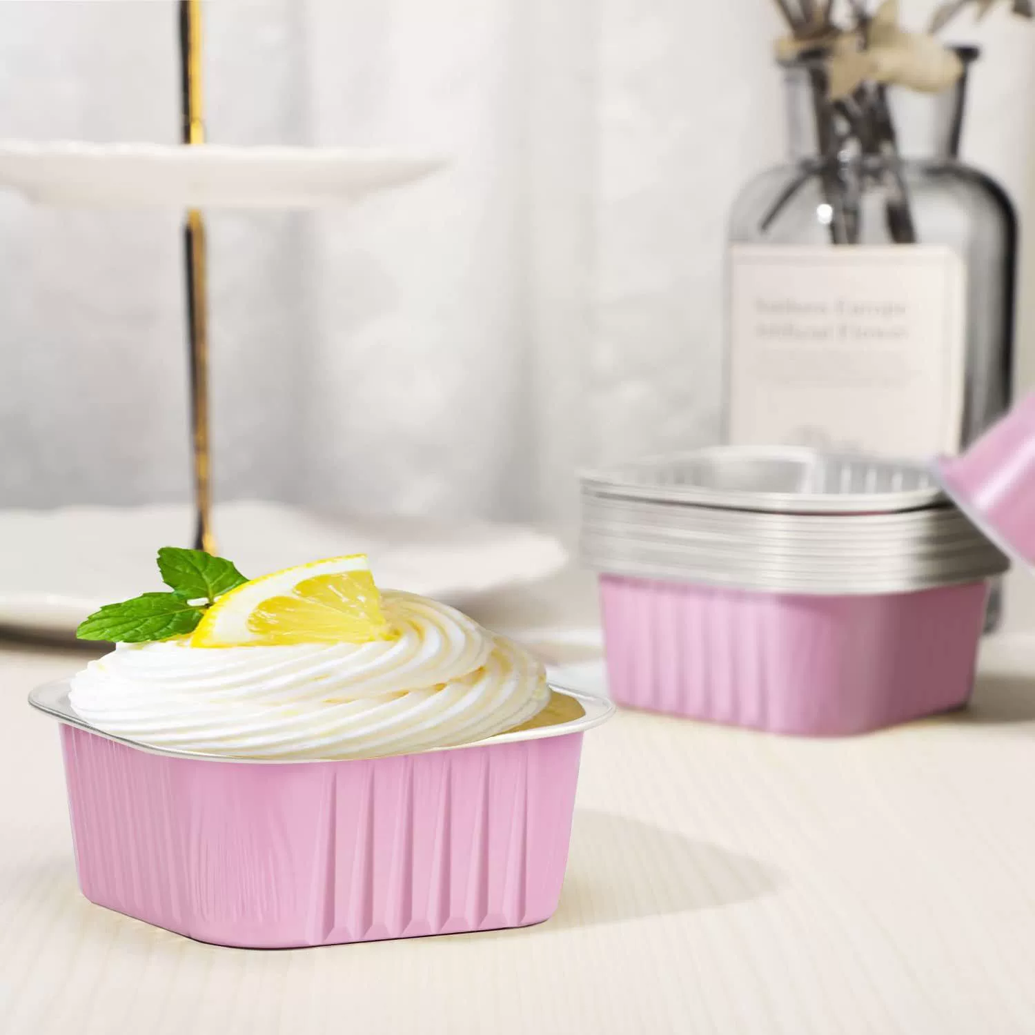 Acrylic box, mold, sticker, pulls up mousse