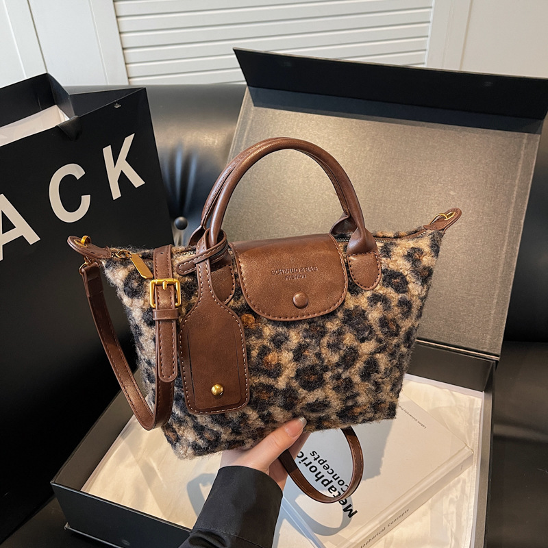 Bolso de mano con estampado de leopardo de moda retro de comercio exterior para mujer otoño e invierno nuevo diseño de nicho bolso de mensajero de gran capacidad bolso de hombro