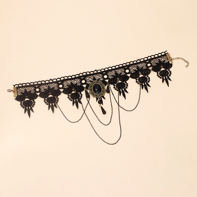 Alloy Material Fashion Black Lace Retro Necklace Black Diamond Necklace