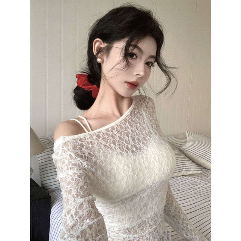 Hot Girl Style Sexy Lace Perspective Hollow-out Long-sleeved T-shirt Women's Autumn and Winter New Design Sense Slim-fit Short Top Clothes