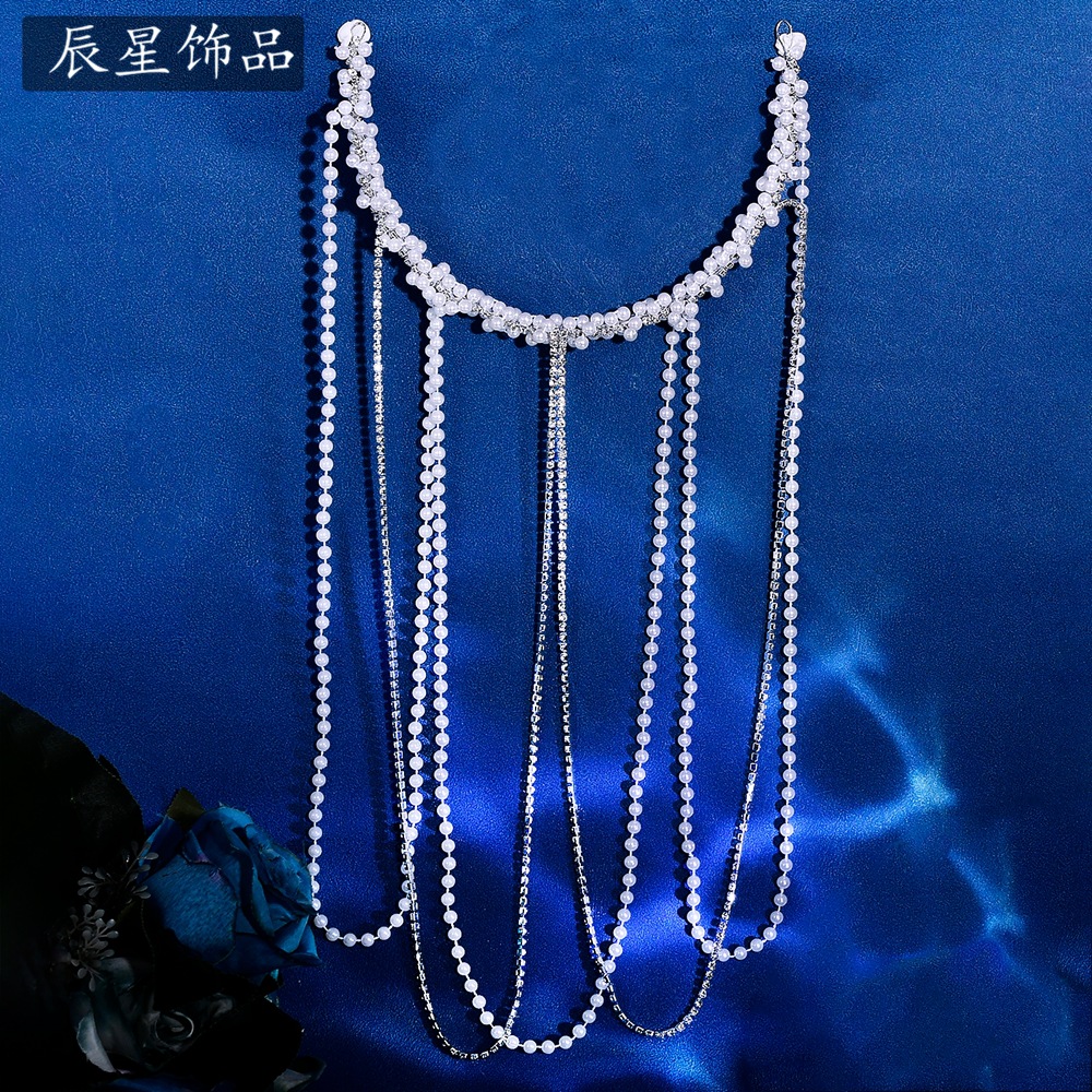Retro white hair accessory