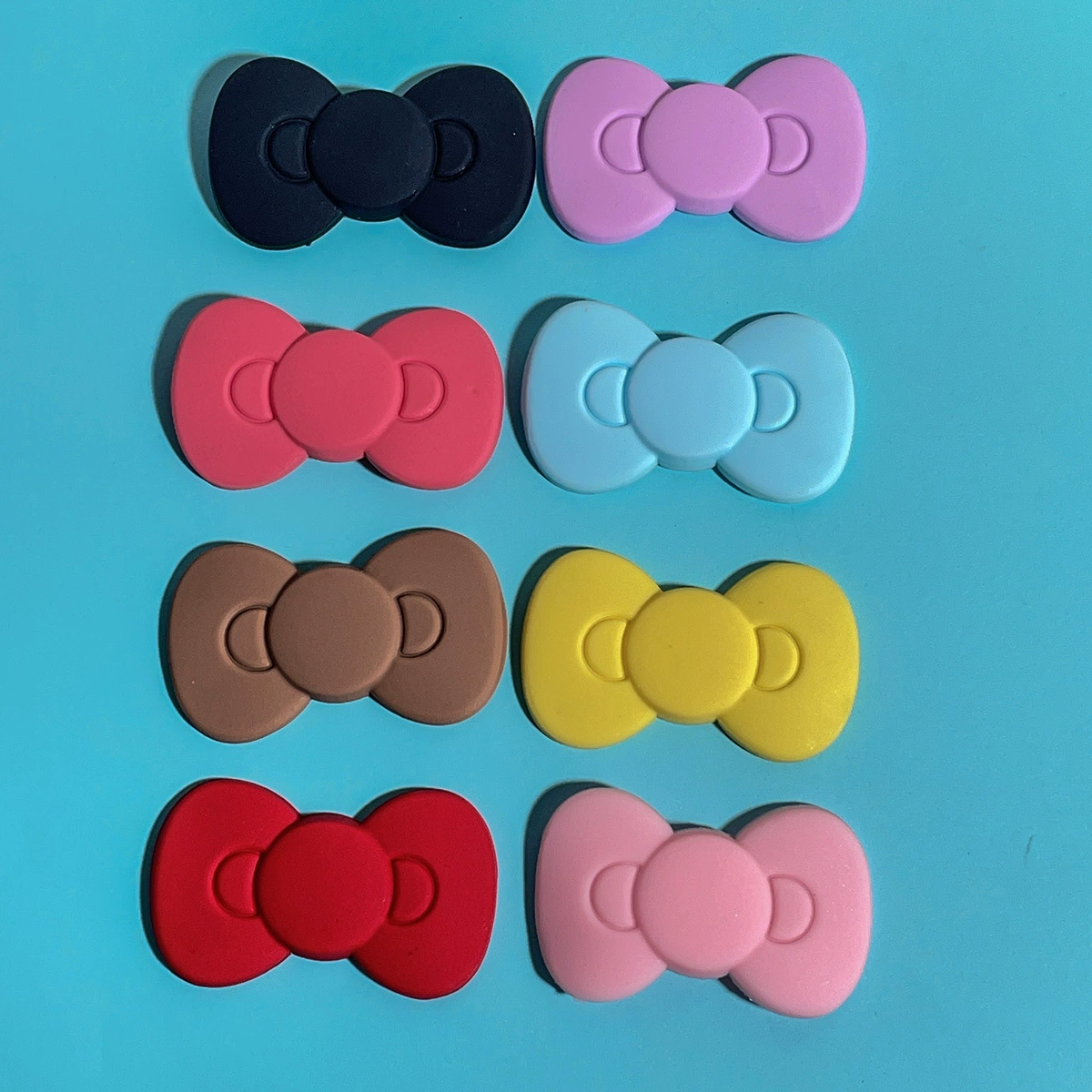 Big three dimensional accessories with bow, phone case, slippers