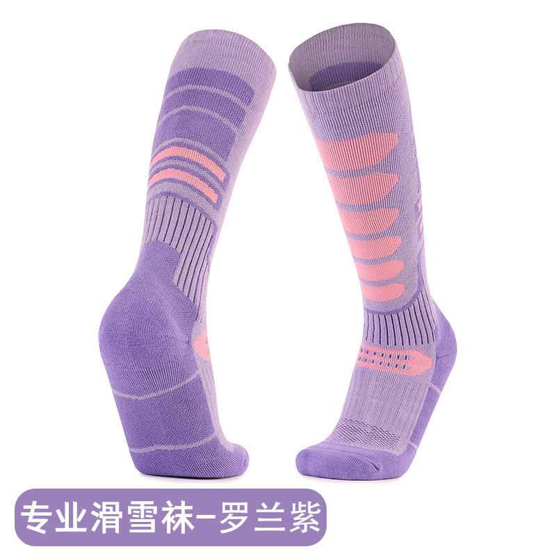 �ﶬ�Ӻ���Ůͬ�ѩ�������ů��Ͳ�˶��౬�����ѩ����