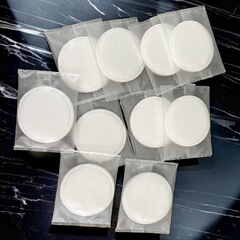 工场卸売独立した包装ラウンドピンホール化粧コットン印刷可能パターン独立した包装クレンジングコットン