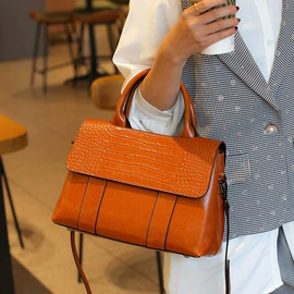 女士斜挎包;女士单肩包;女士手提包