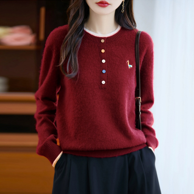 Sweater Women's Autumn and Winter 2025 New Fashionable Style Small Sweater Women's Loose Inner Top Knitted
