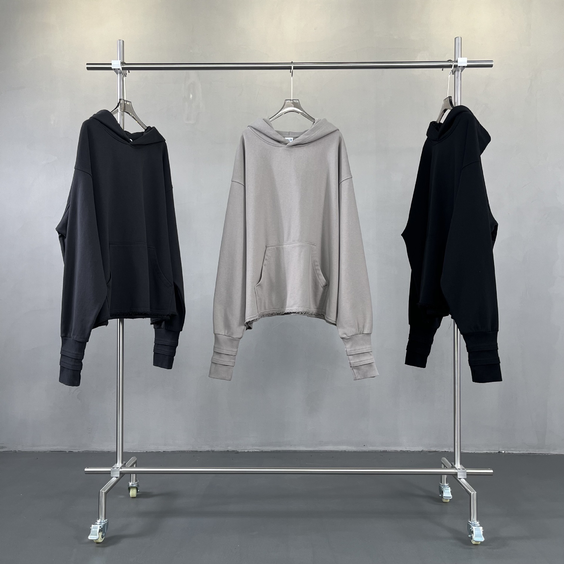 Men's Clothing washed old hooded jacket with loose edge ninja sleeves oversize sweater hoodies_voghion.com