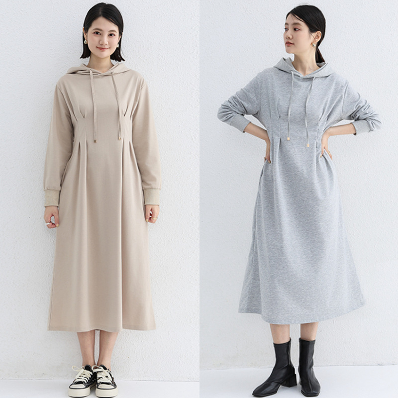 Autumn fitted dress