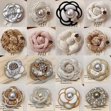 镶钻布艺花朵珍珠胸针轻奢高级感气质别针时尚精致百搭服饰配件女