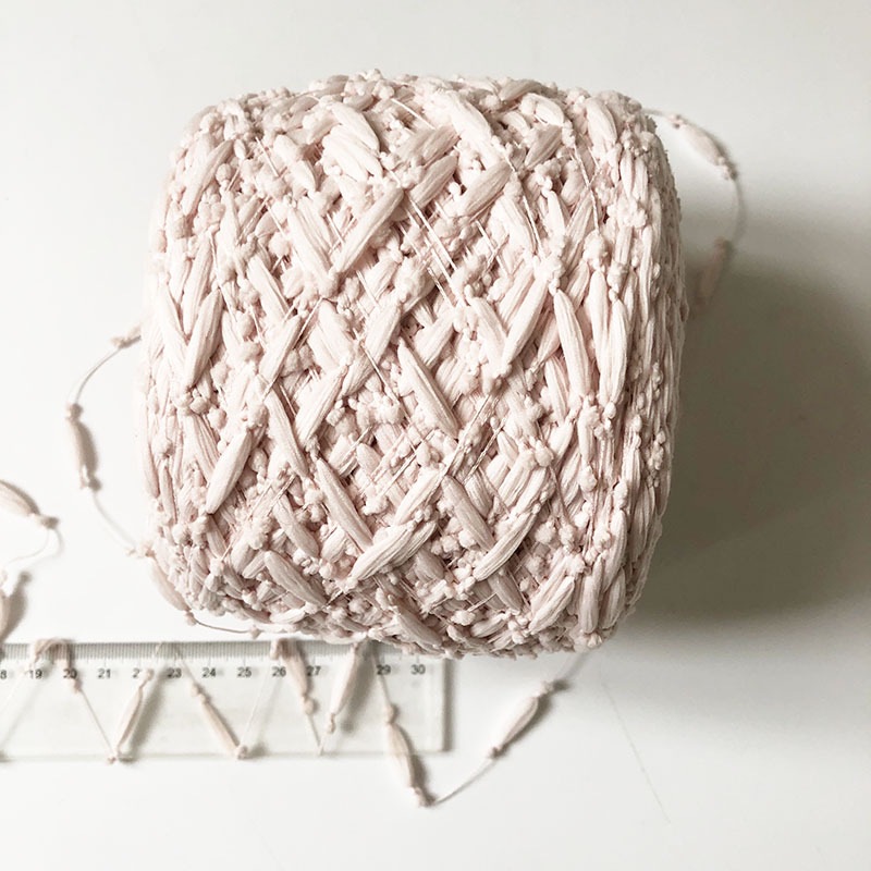 厂家供应3.4支灯笼纱花式纱先 针织专用纱线涤纶灯笼纱可