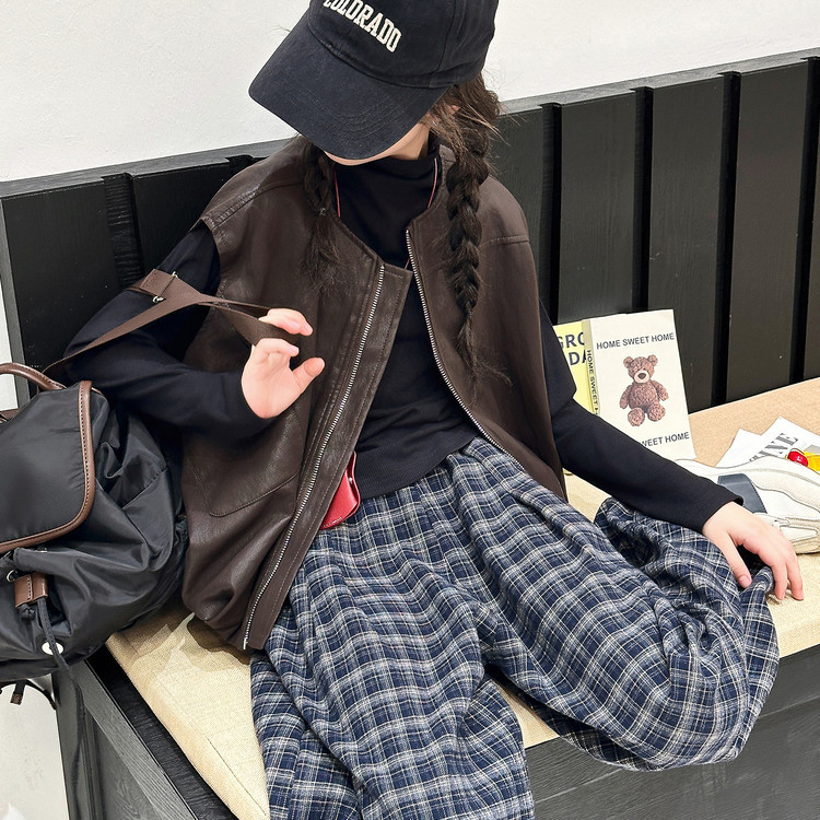 女童2025秋季新款韩版皮衣马甲纯色打底衫洋气百搭格子裤三件套潮|undefined