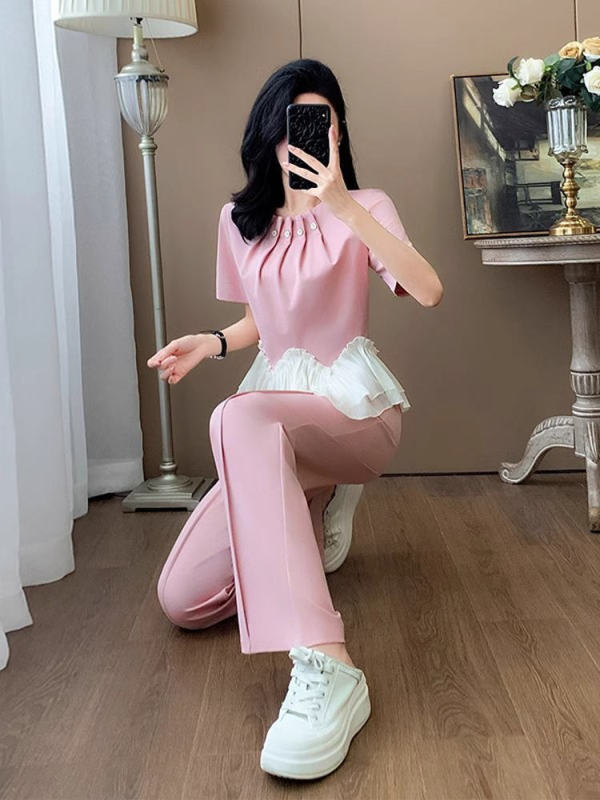 Xiaoxiangfeng ファッションスーツ女性のための 2025 夏ピンク年齢軽減スポーツレジャーステッチ半袖ワイドレッグパンツ 2 点セット|undefined