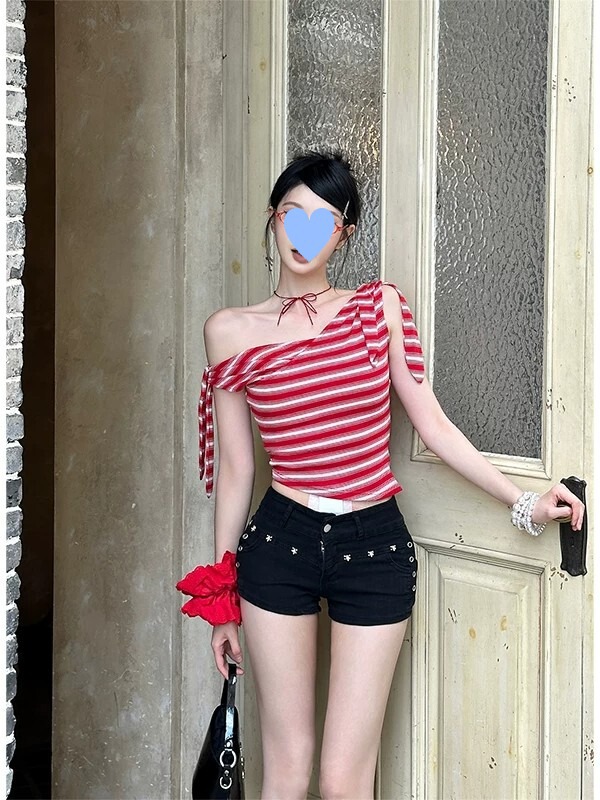 Red Striped Irregular Top with Bow Tie at the Shoulder, Slim Fit, Ruched, Bias-Cut Short T-Shirt Red Striped Irregular Top with Bow Tie at the Shoulder, Slim Fit, Ruched, Bias-Cut Short T-Shirt