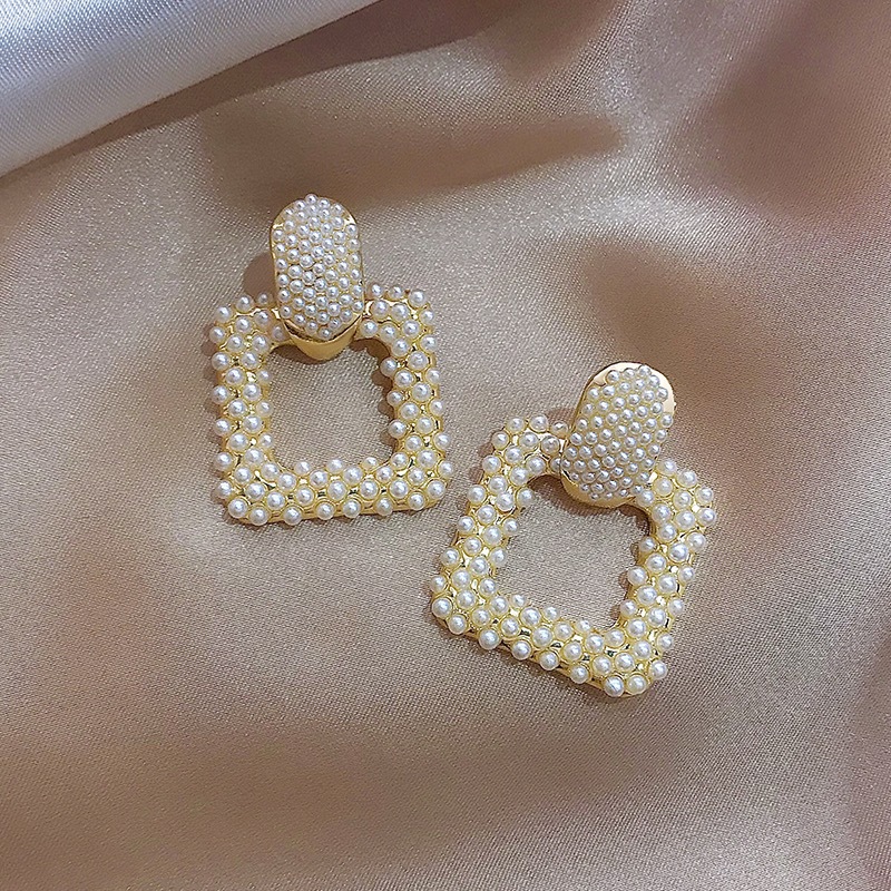 1 Pair Elegant Square Plating Inlay Alloy Pearl Drop Earrings display picture 1