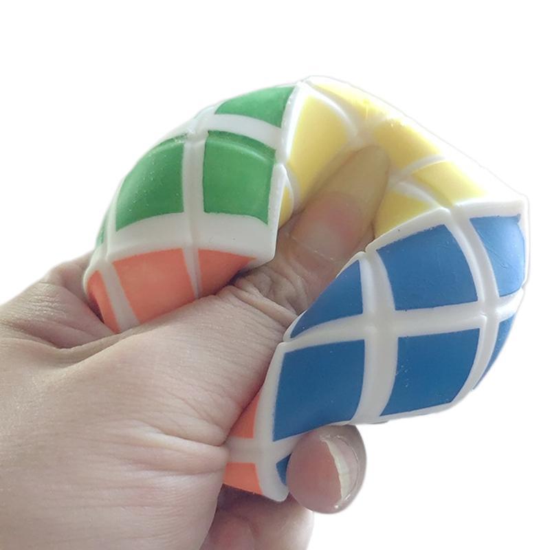 Descomprimir Rubik pellizco pellizco novedoso simulación Rubik pellizco juguete de ventilación TPR harina de goma suave juguetes de descompresión al por mayor