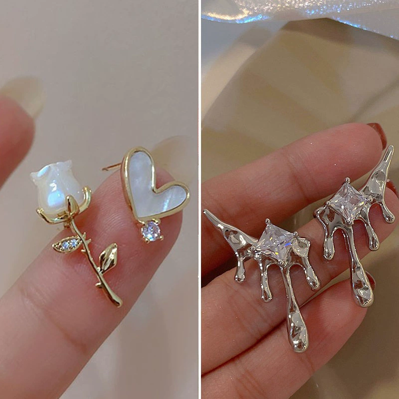 Серьги, серебряная игла 925, жемчужина и циркон floral ретро европейский стиль, лёгкий 0.036 кг