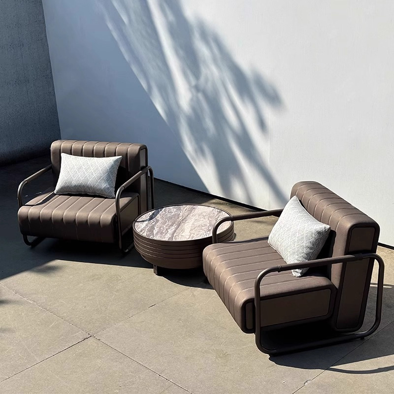 Combinación de sofá al aire libre impermeable y protector solar diseño paisajístico departamento de ventas silla de negociación de muebles de ingeniería individual