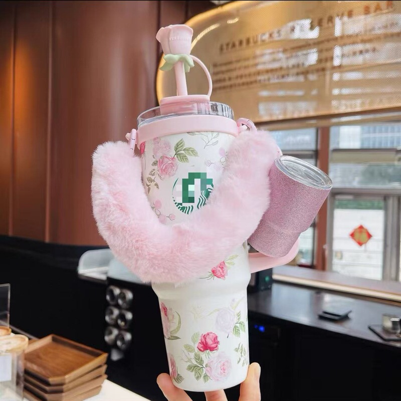 Starbucks' new "Wanhuameijing" dual-drink stainless steel car ice cup with straw stopper and cup hanger Starbucks' new "Wanhuameijing" dual-drink stainless steel car ice cup with straw stopper and cup hanger
