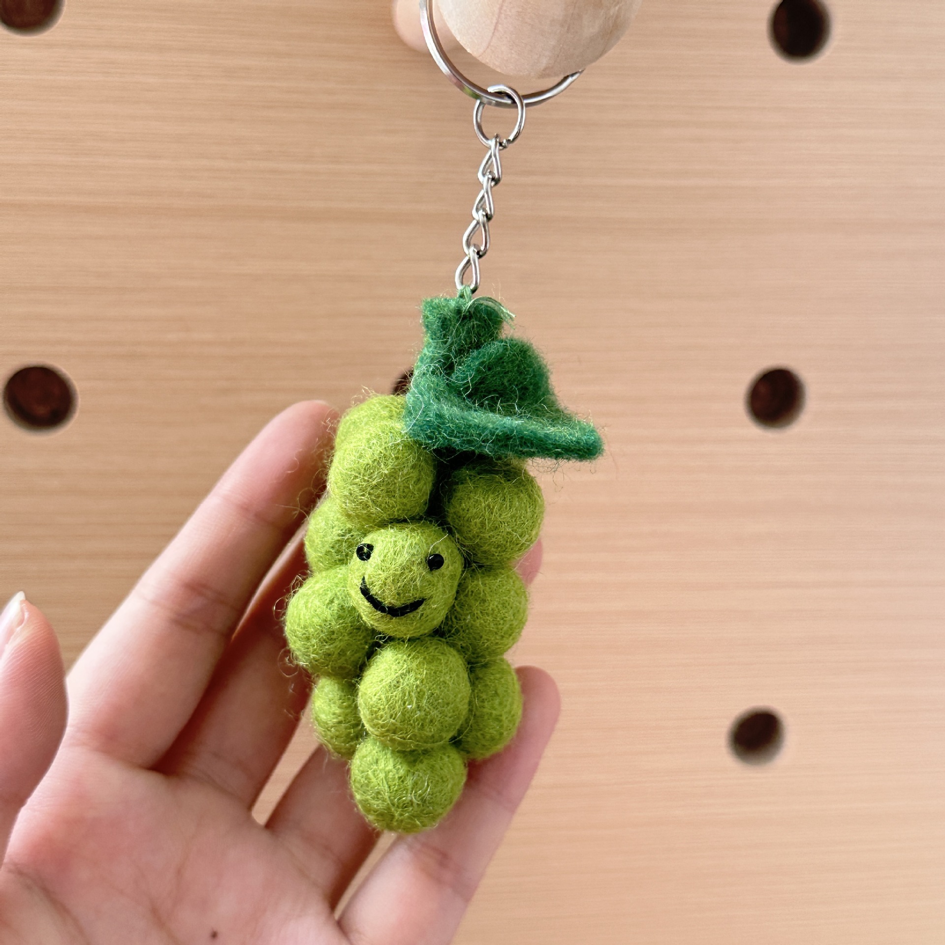 100g Weight Bag Pendant, Keychain Classification 1 Piece Quantity Holiday, Daily Occasion wool felt Material Fruit, Vegetable Pattern Cute Style 1 Piece Cute Fruit Vegetable Wool Felt Bag Pendant Keychain 42