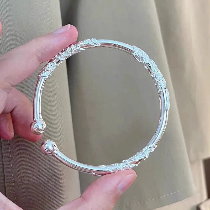 Flores como brocado sólido pulsera push-pull de flores de mujer mariposa estilo nicho temperamento de alta calidad pulsera ajustable