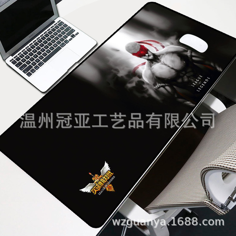 블랙 블라인드 스님