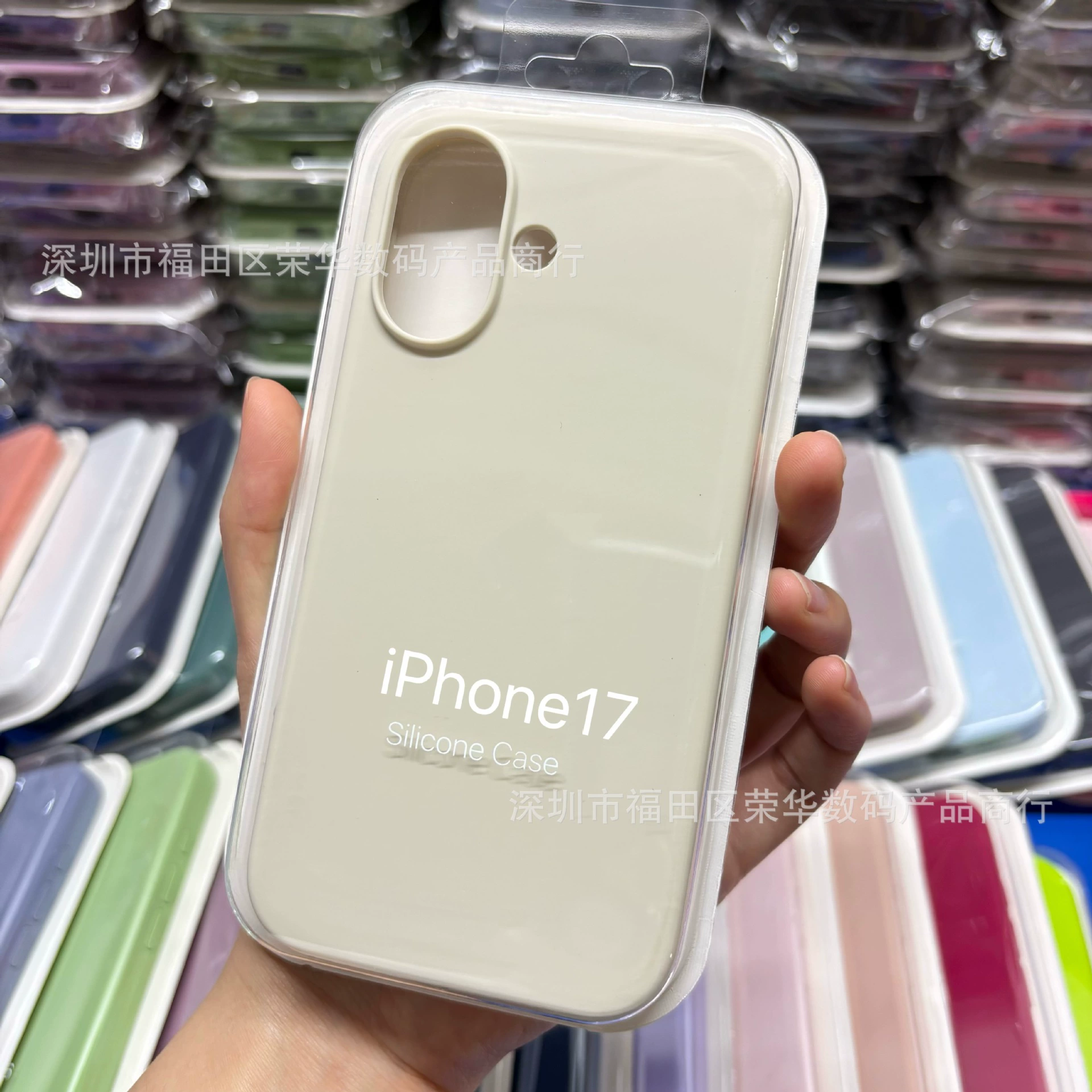 Чехол для телефона Apple iPhone17/iPhone17 Pro/iPhone17 Pro Max — жидкий силикон, кнопка камеры, защита от падений