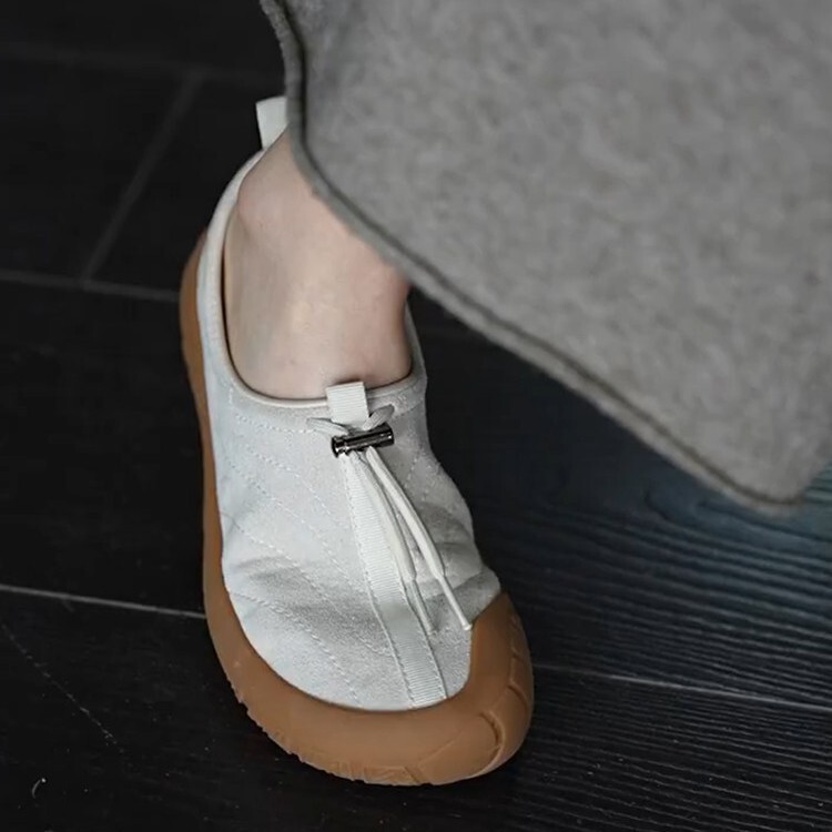 Sheepskin Version~ Slip-On Outdoor Sports Casual Shoes for Women, Soft-Soled, Fashionable, Retro, Simple, Deep-Cut Leather Shoes